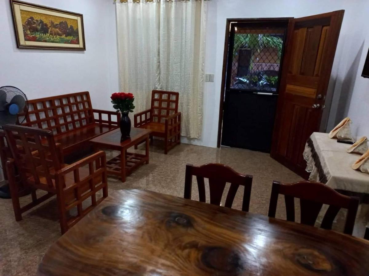 Foxtail Guesthouse Siargao General Luna  Εξωτερικό φωτογραφία